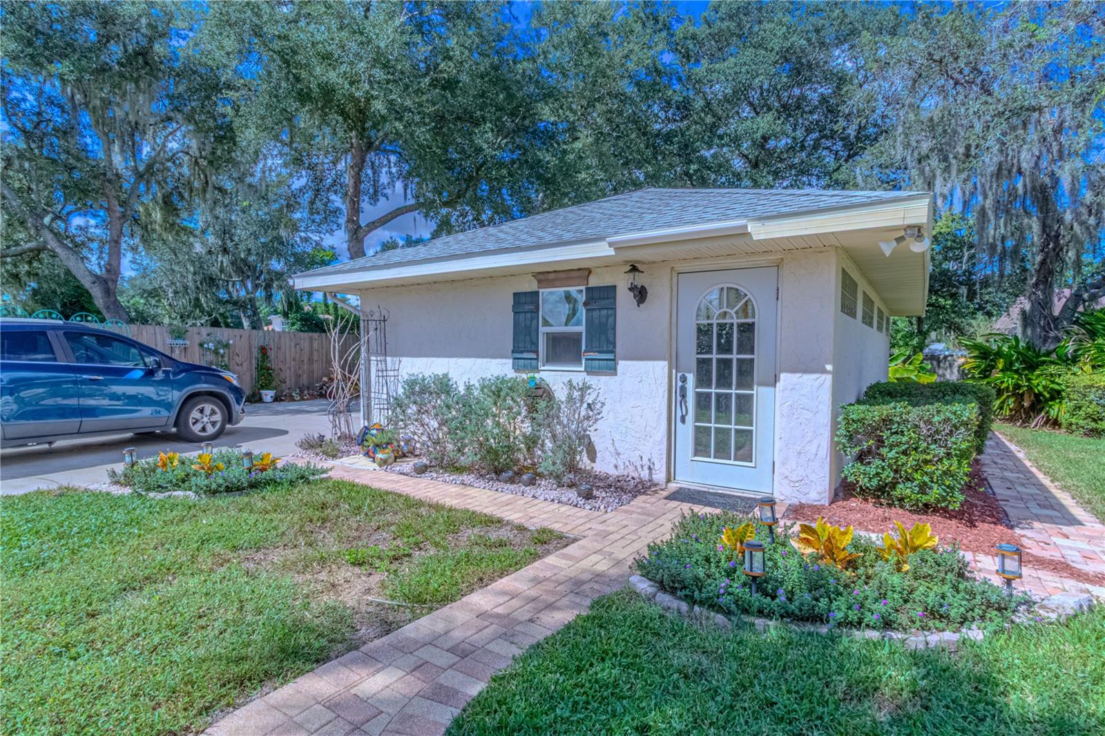 Image 2 of 50 For 86 Goddard Drive