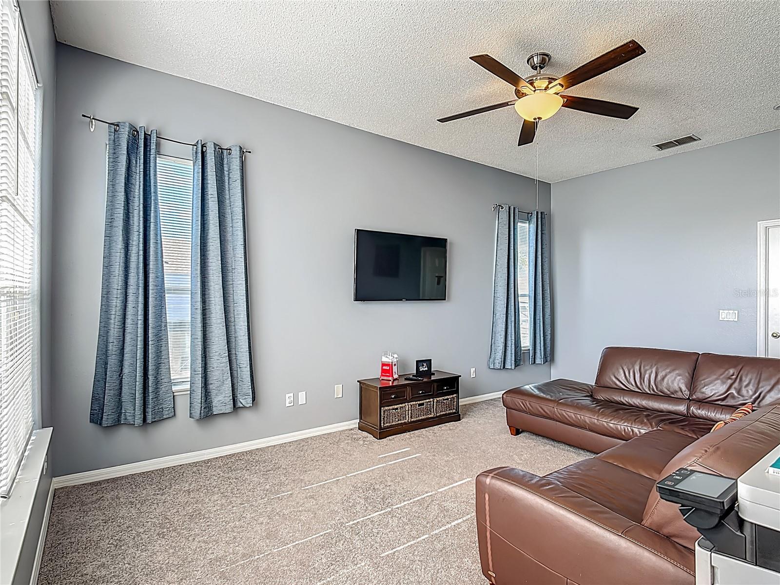 Image 32 of 62 For 2530 The Oaks Boulevard