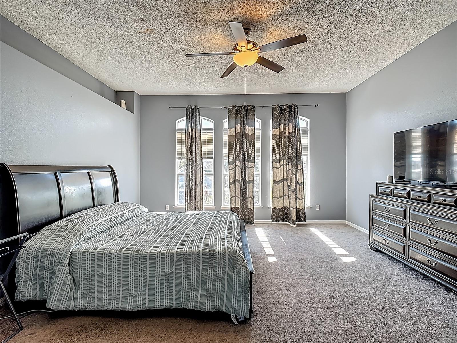 Image 39 of 62 For 2530 The Oaks Boulevard