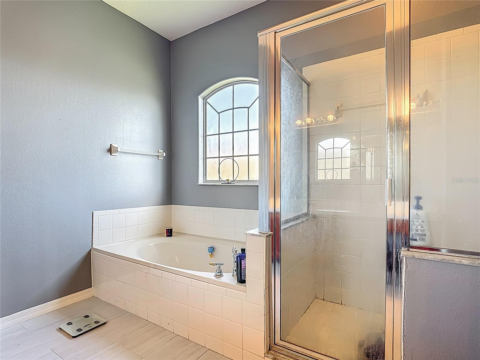 Image 46 of 62 For 2530 The Oaks Boulevard