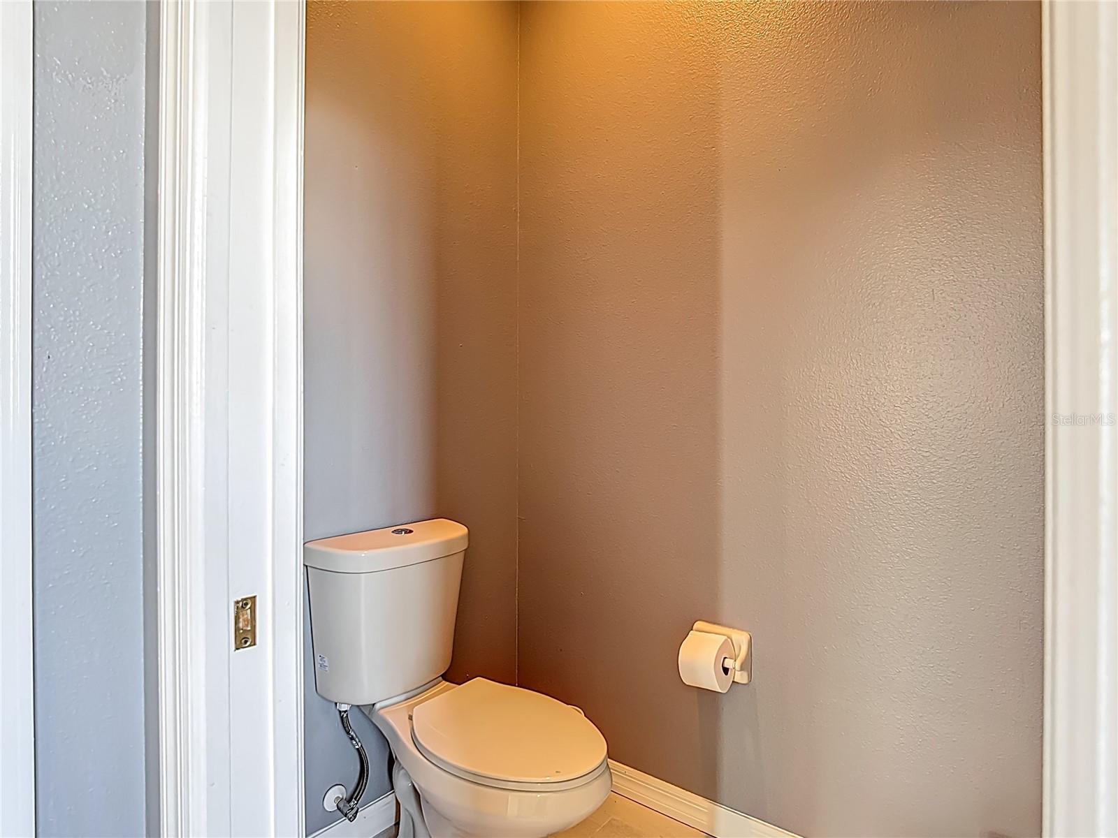 Image 48 of 62 For 2530 The Oaks Boulevard