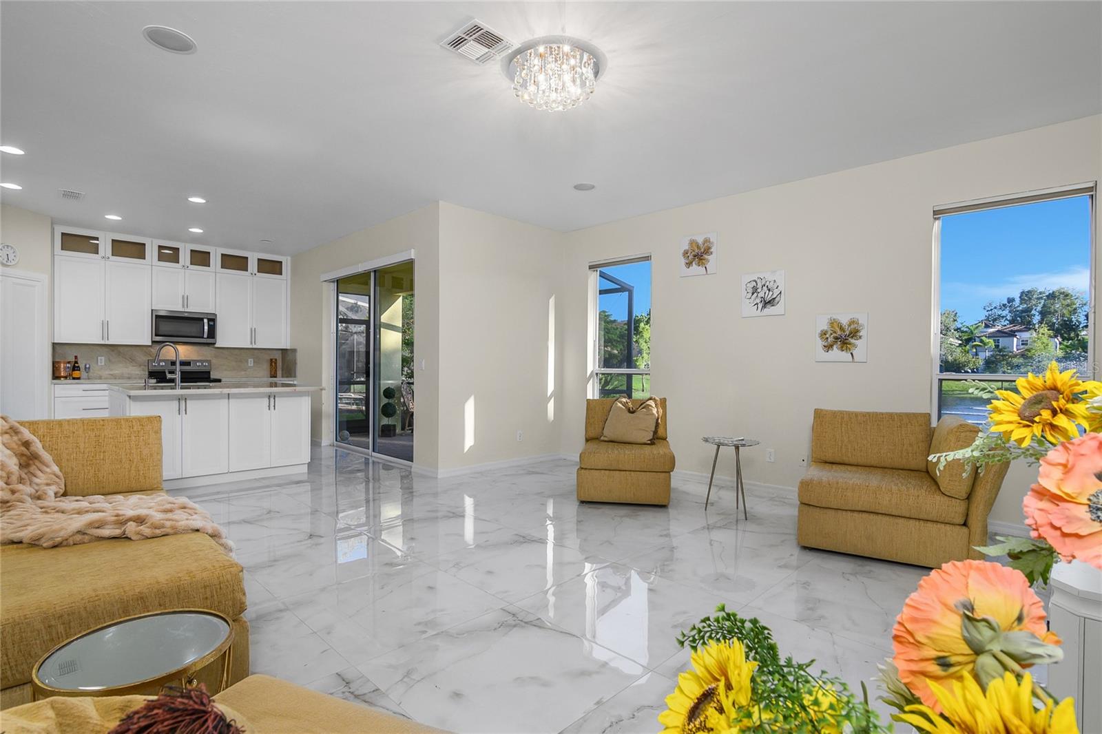 Image 13 of 46 For 10125 Golden Elm Drive
