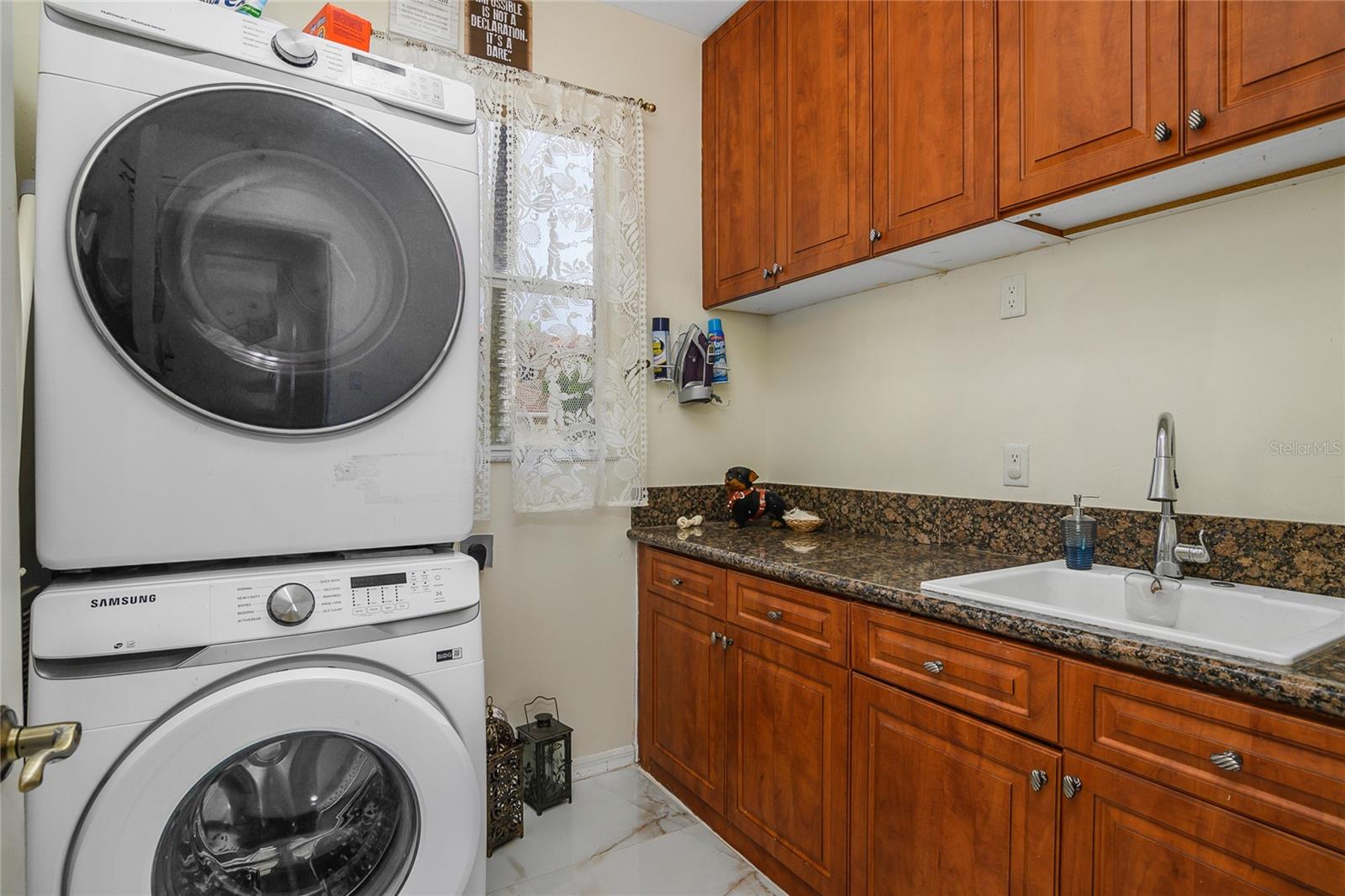 Image 34 of 46 For 10125 Golden Elm Drive