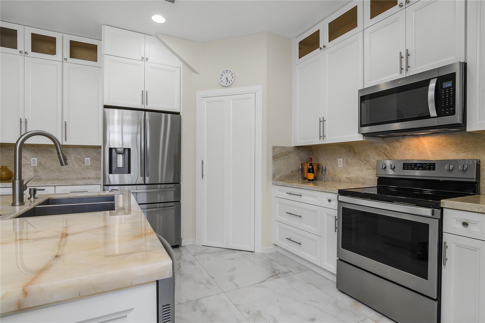 Image 7 of 46 For 10125 Golden Elm Drive