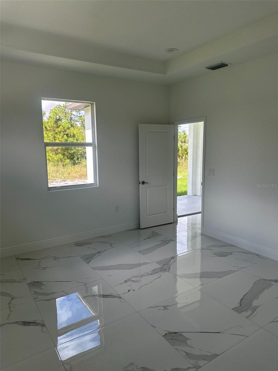 Image 21 of 23 For 406 Genoa Avenue S