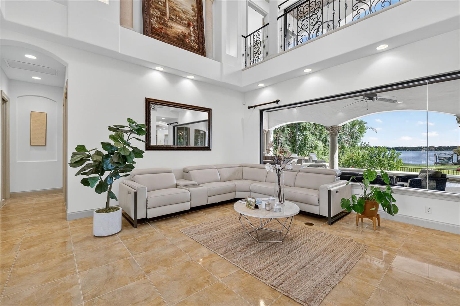 Image 17 of 76 For 1016 Juliette Boulevard