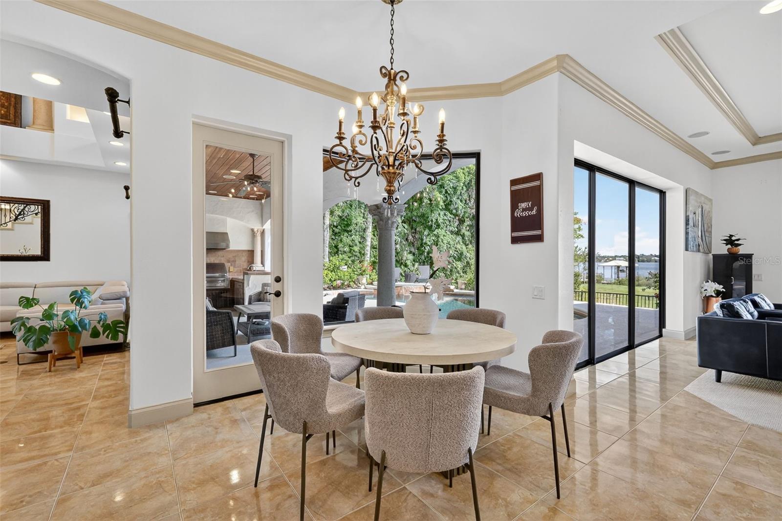 Image 27 of 76 For 1016 Juliette Boulevard