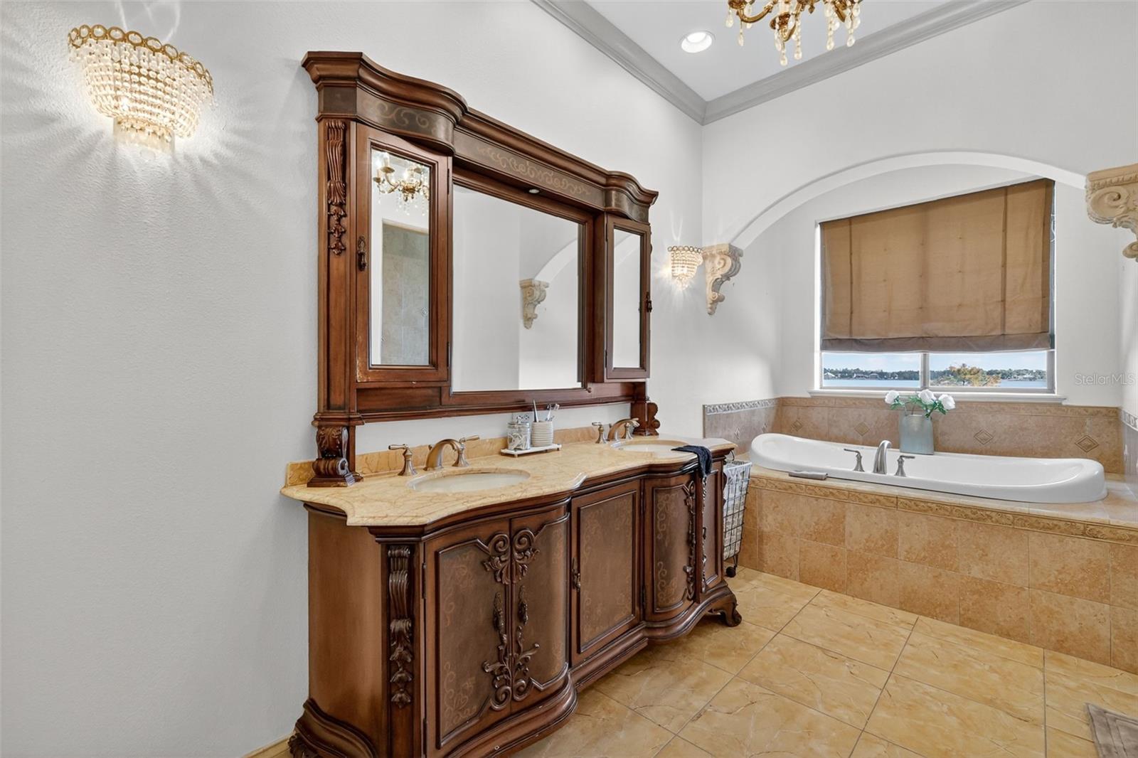 Image 47 of 76 For 1016 Juliette Boulevard