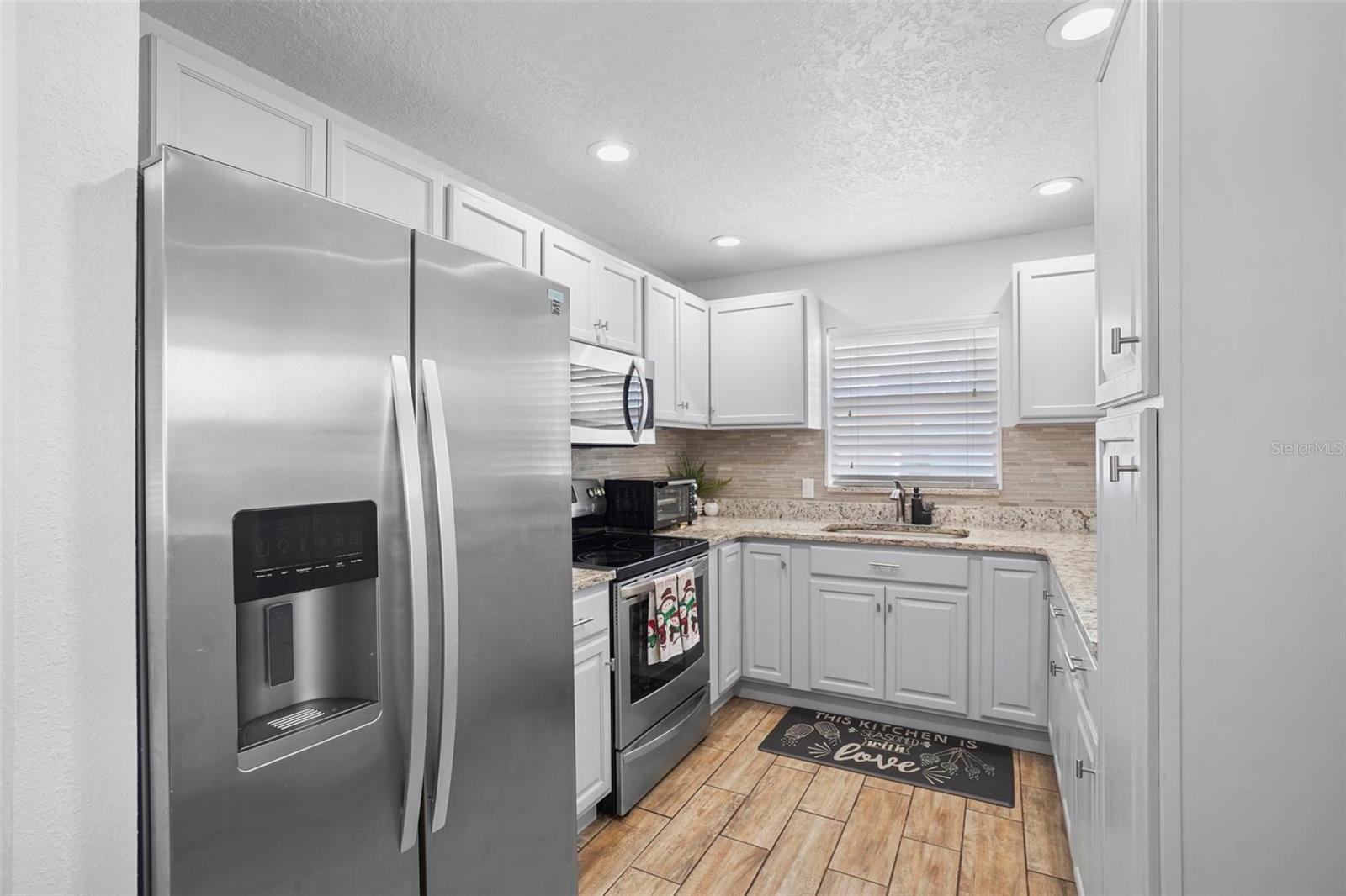 Image 15 of 36 For 1 Palm Street