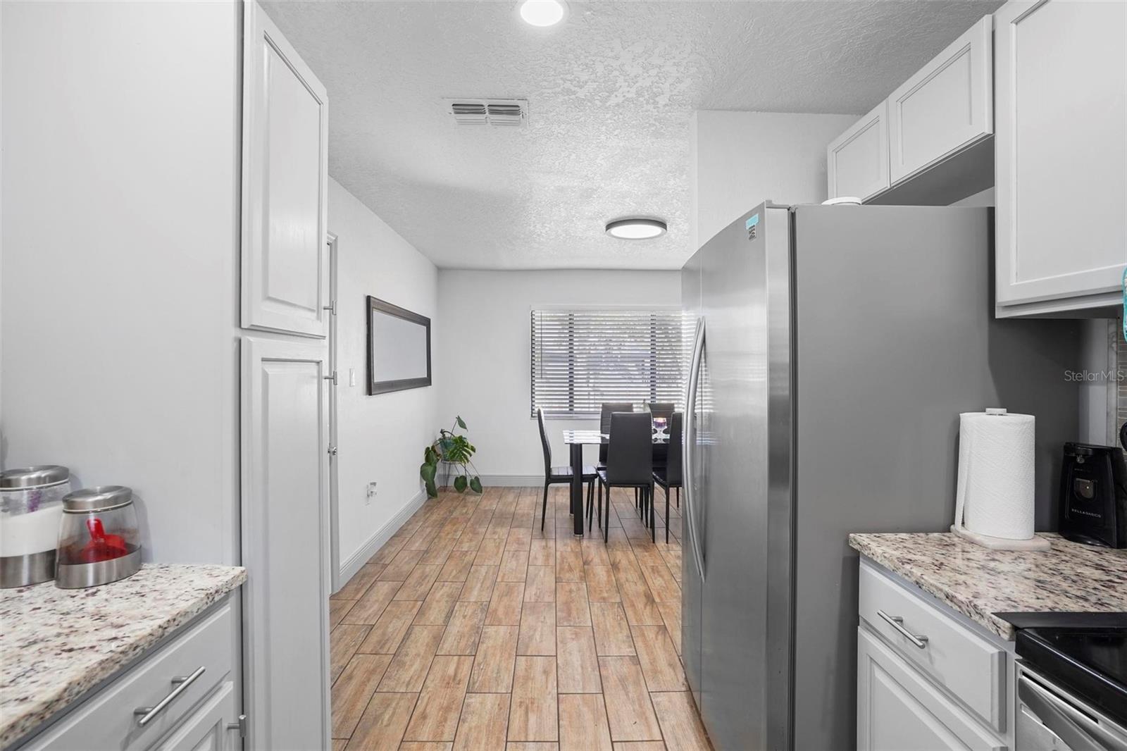 Image 19 of 36 For 1 Palm Street