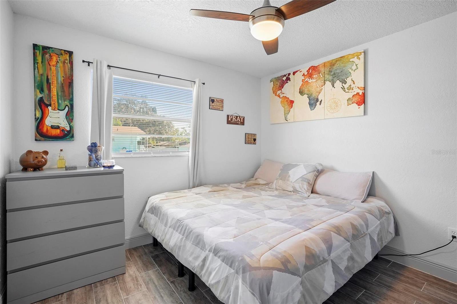 Image 24 of 36 For 1 Palm Street