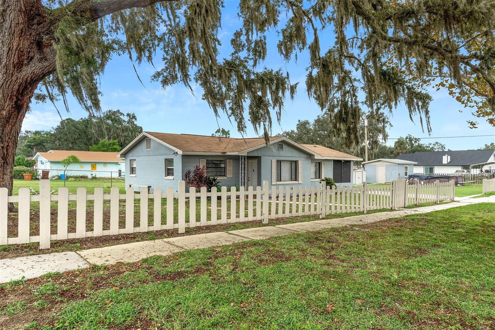 Image 3 of 36 For 1 Palm Street