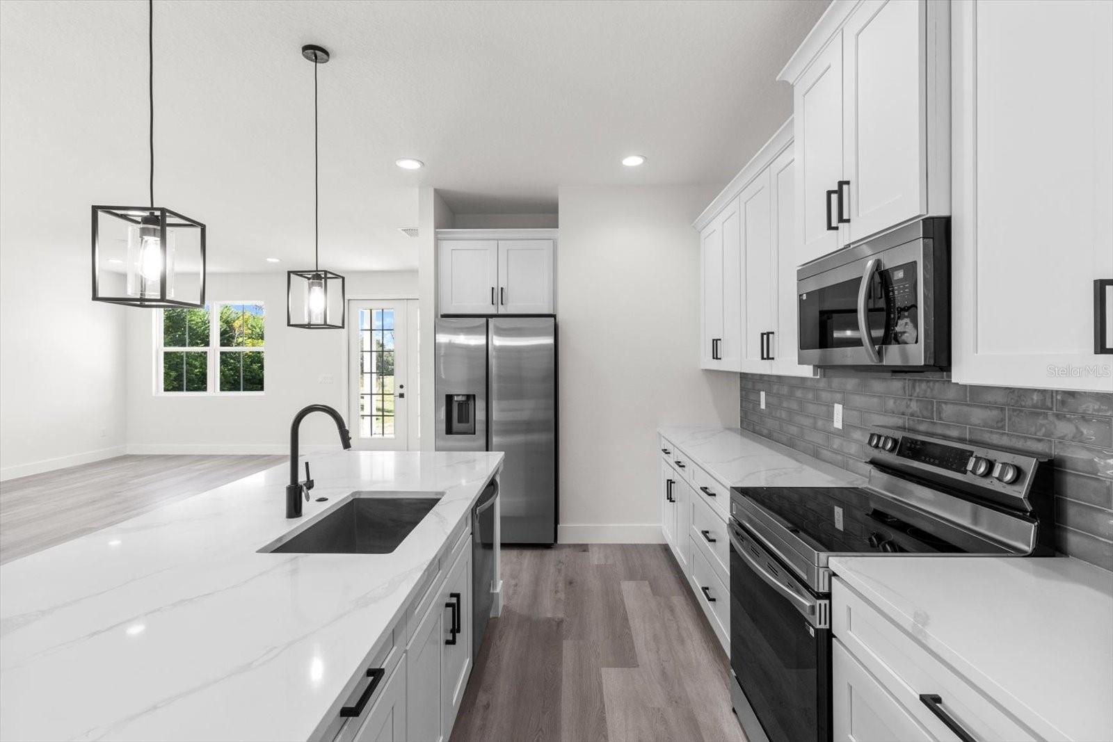 Image 13 of 42 For 14422 32nd Terrace Road