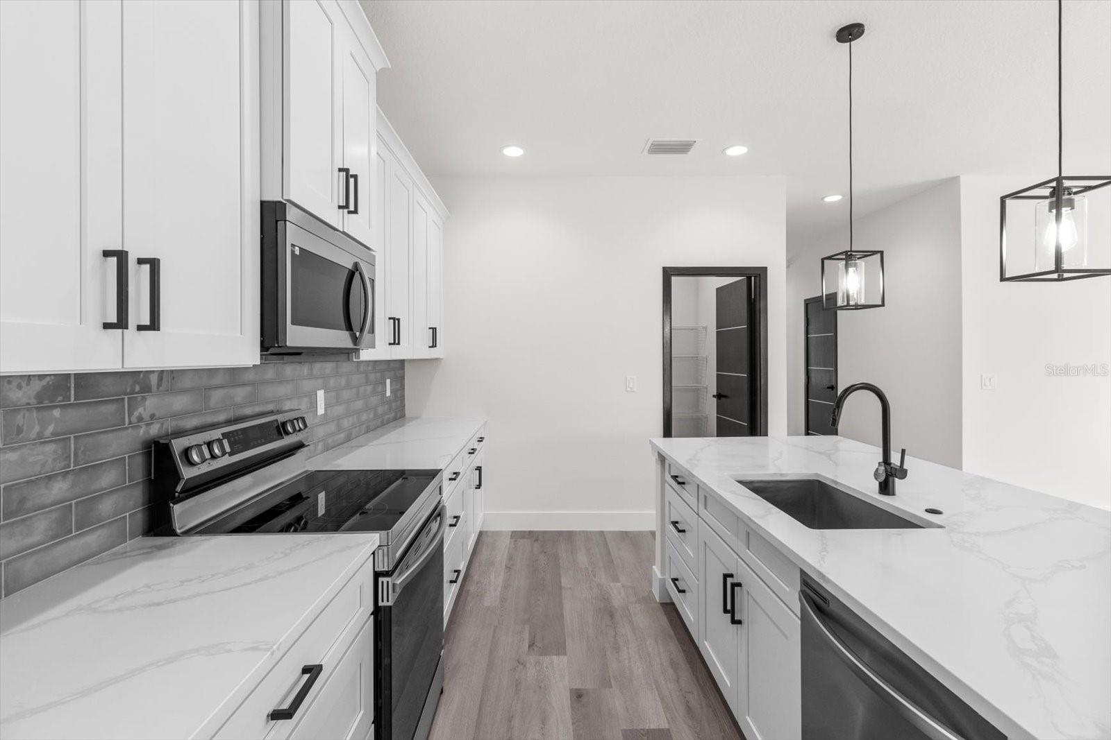 Image 15 of 42 For 14422 32nd Terrace Road