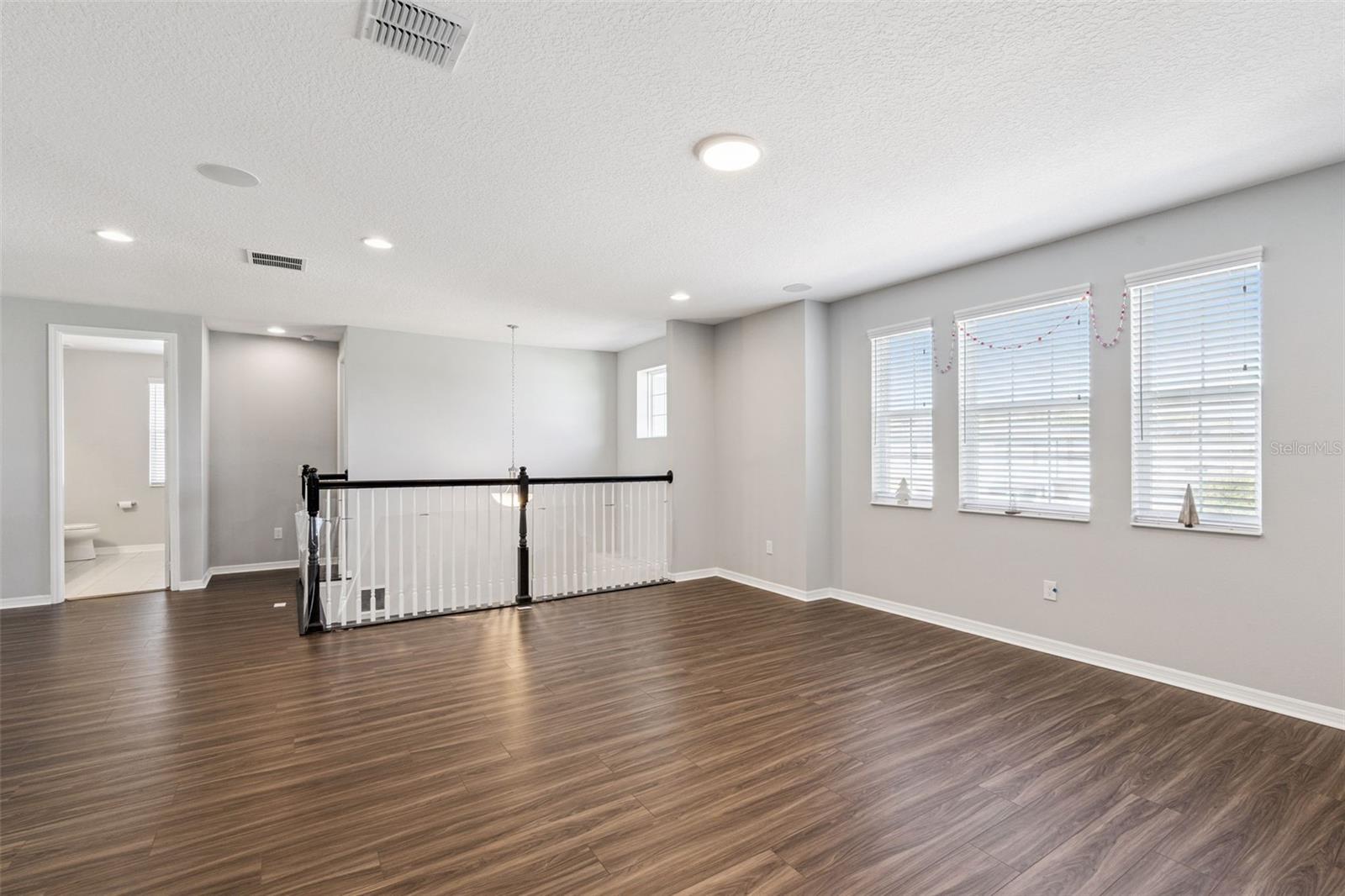 Image 16 of 57 For 13900 Lanyard Way