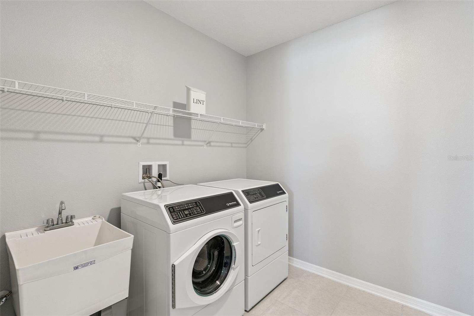 Image 39 of 57 For 13900 Lanyard Way