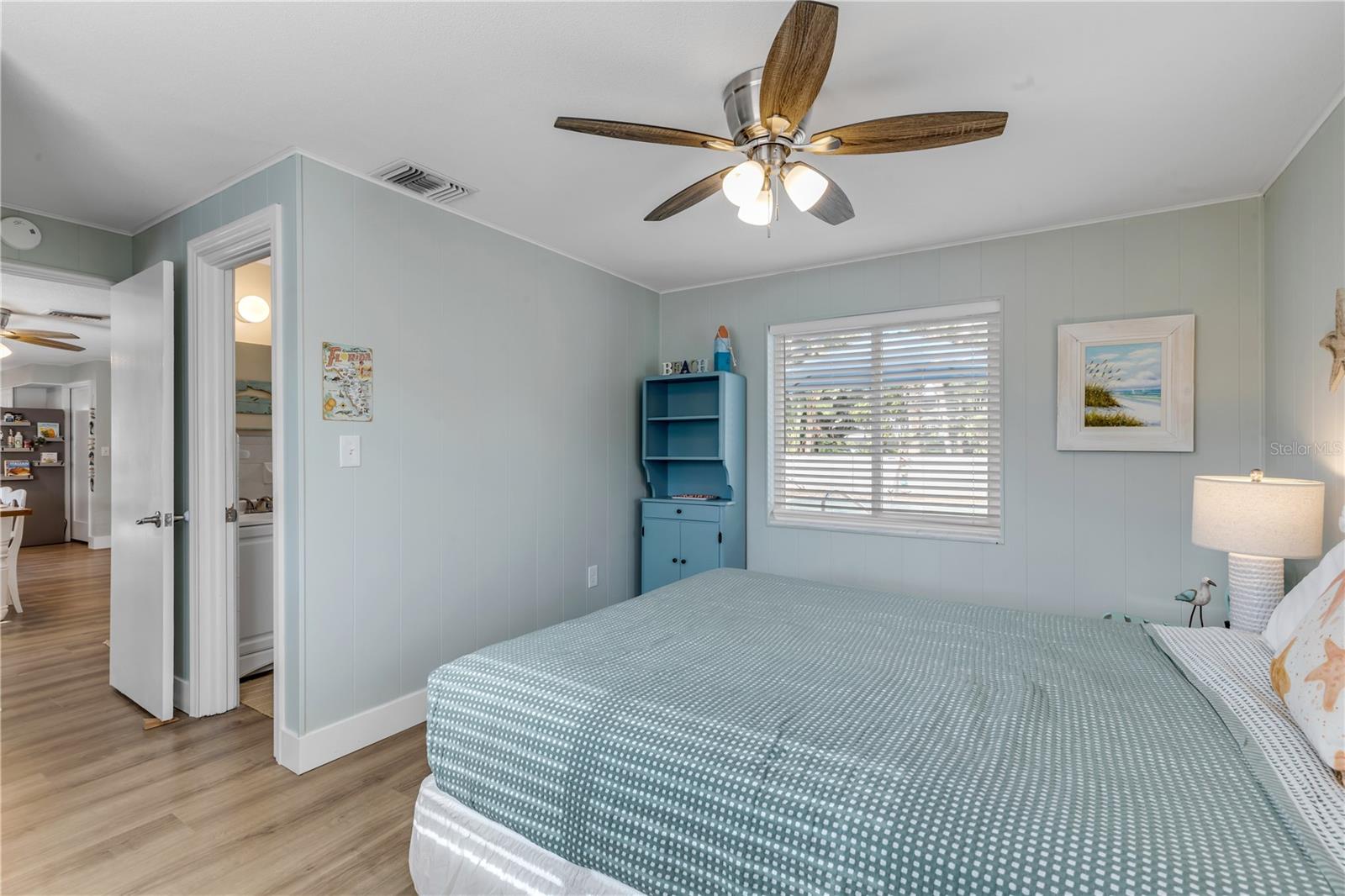 Image 24 of 60 For 4643 Katy Drive