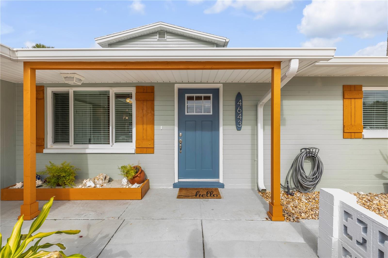 Image 4 of 60 For 4643 Katy Drive