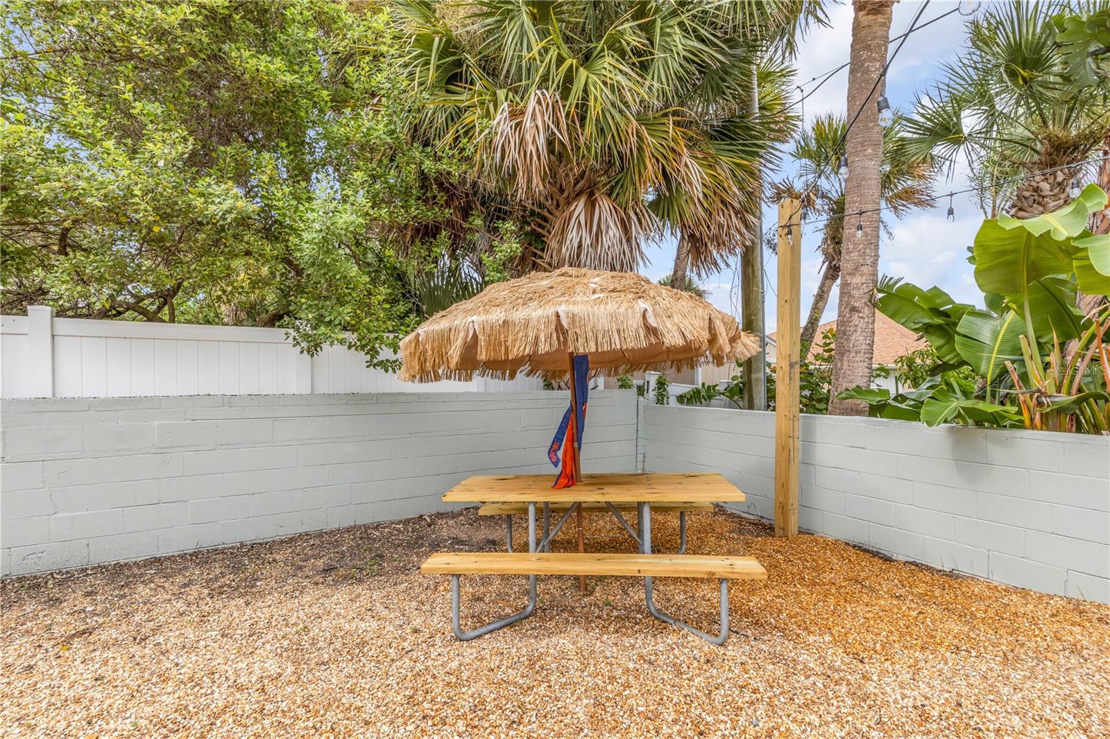 Image 50 of 60 For 4643 Katy Drive