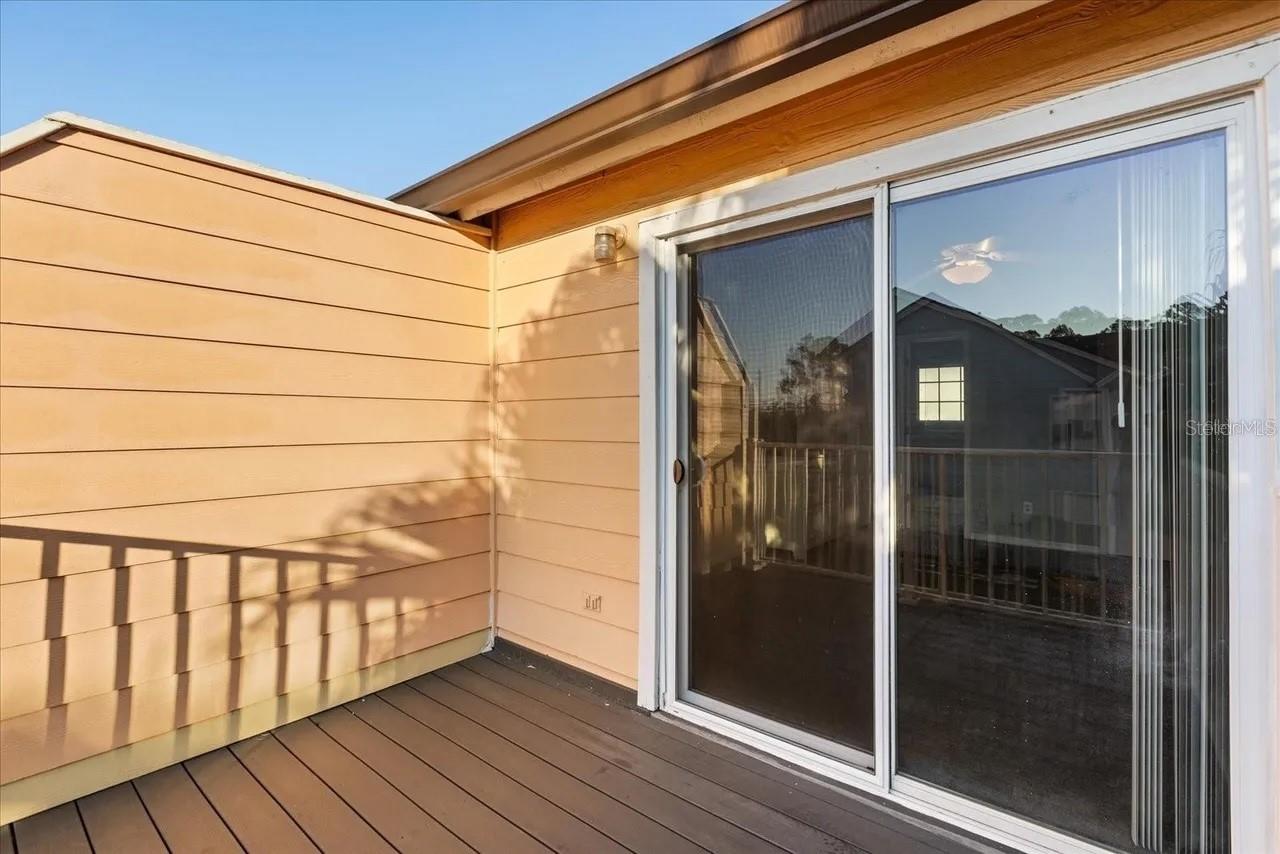 Image 23 of 30 For 2030 Royal Bay Boulevard 62