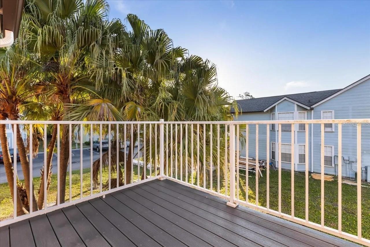 Image 24 of 30 For 2030 Royal Bay Boulevard 62