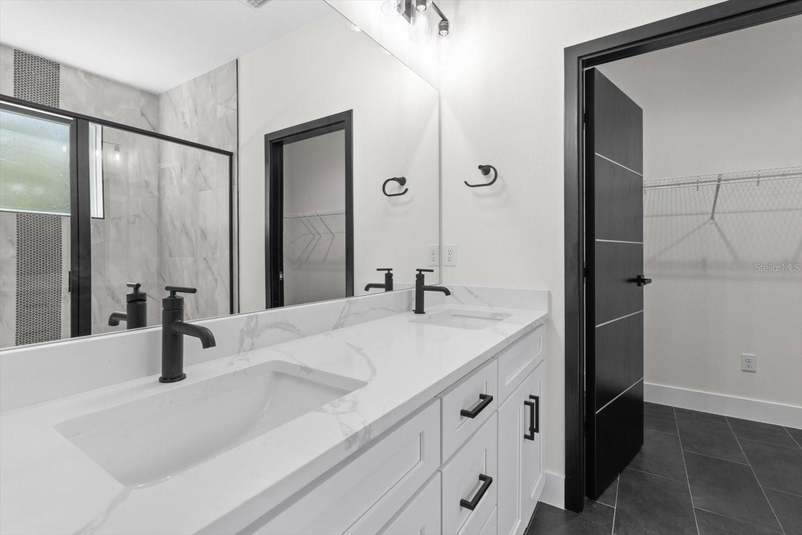 Image 22 of 42 For 14432 32nd Terrace Road