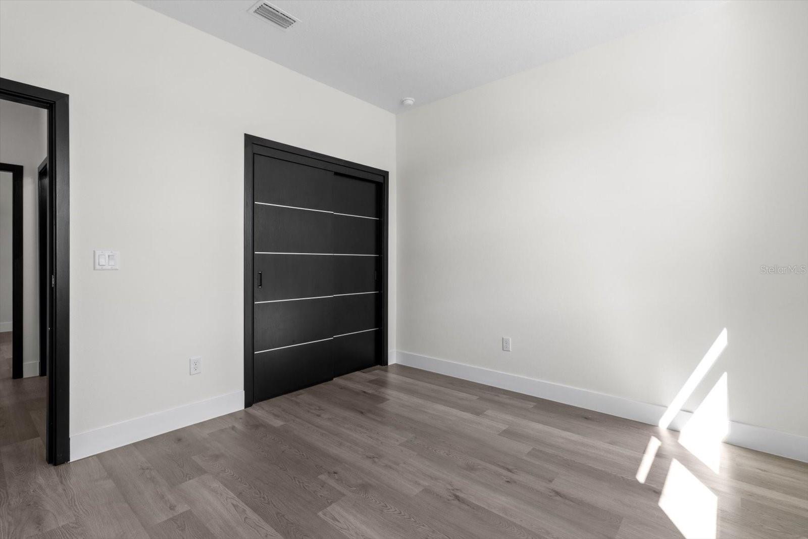 Image 26 of 42 For 14432 32nd Terrace Road