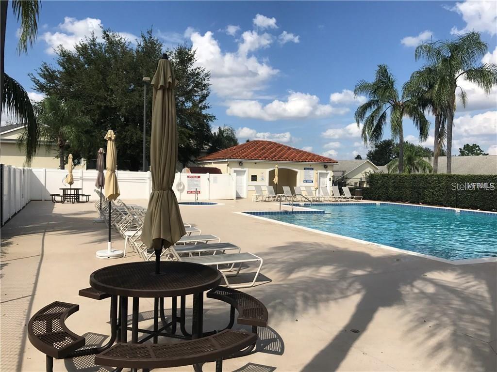 Image 2 of 7 For 3206 Sabal Palms Court B