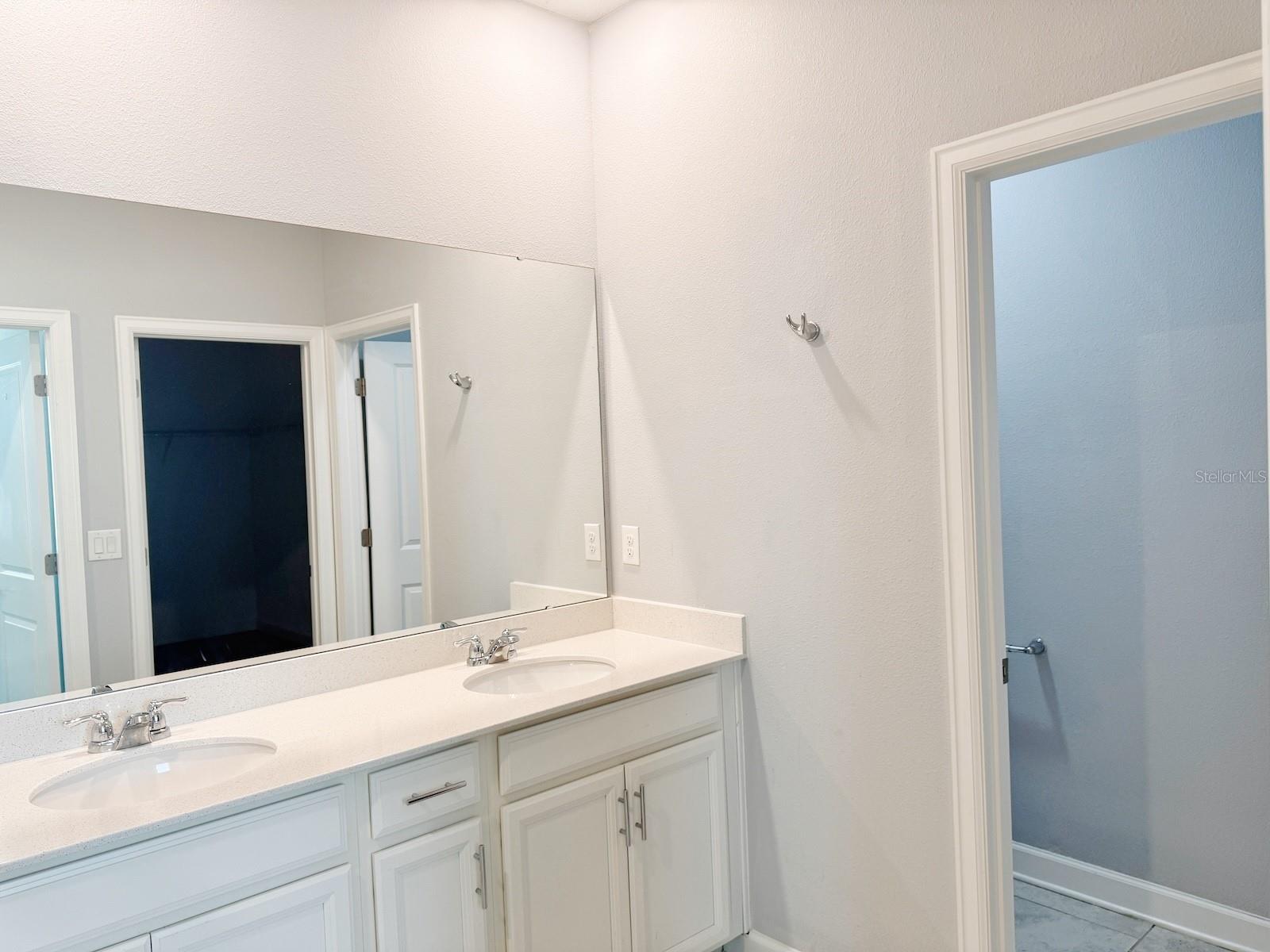 Image 9 of 28 For 1312 Oak Crest Street