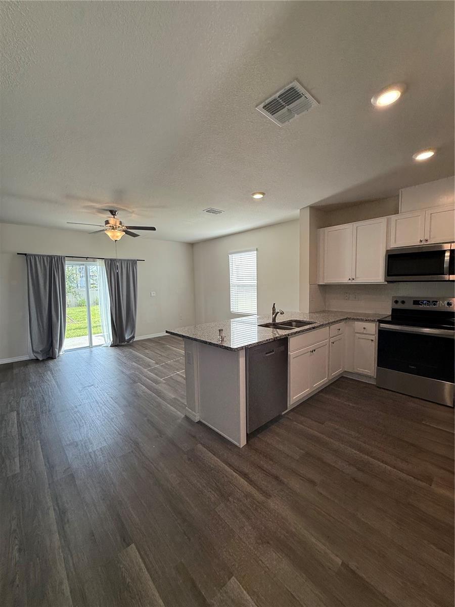 Image 3 of 14 For 1378 Tallowwood Ln