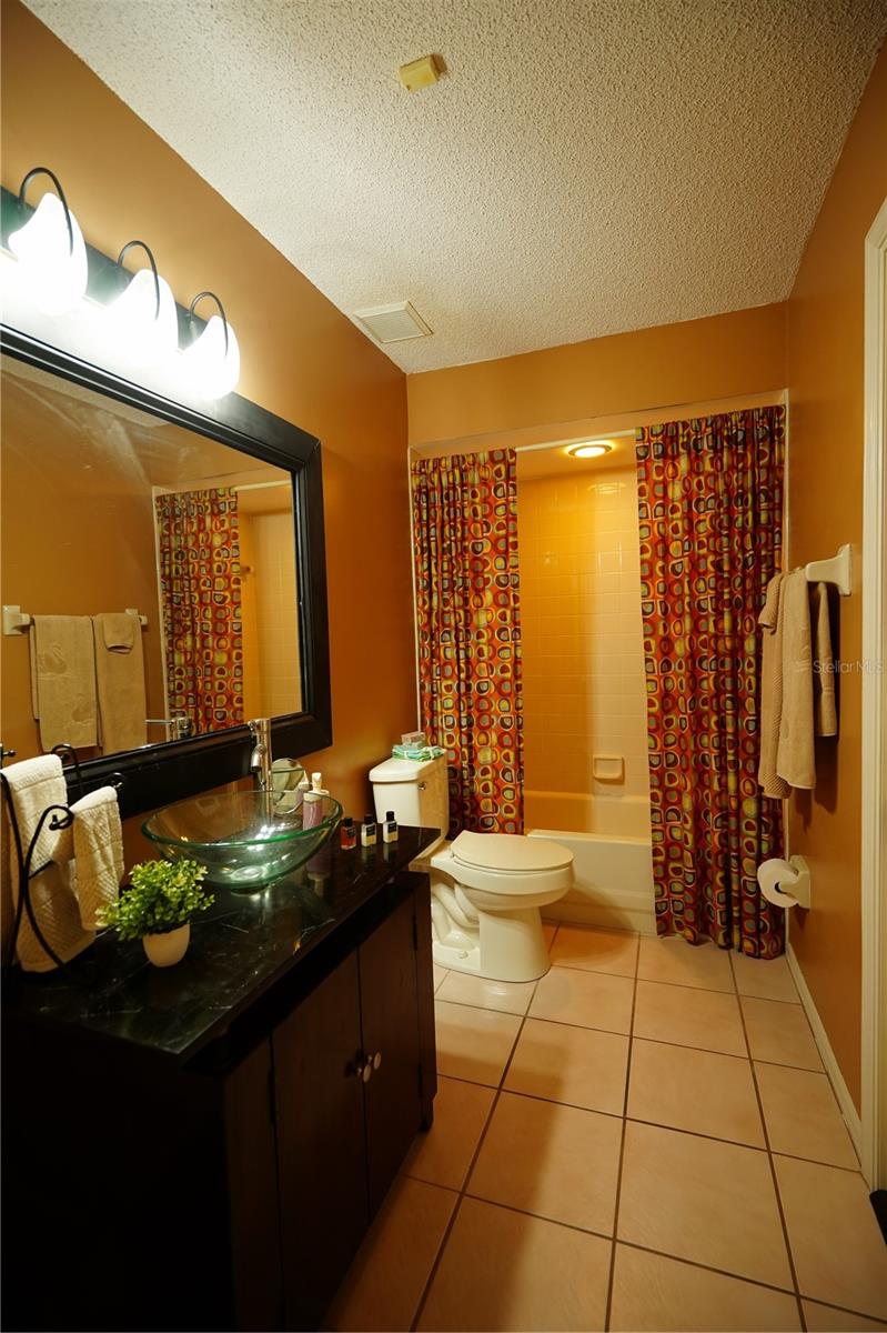 Image 18 of 37 For 4433 Winderwood Circle