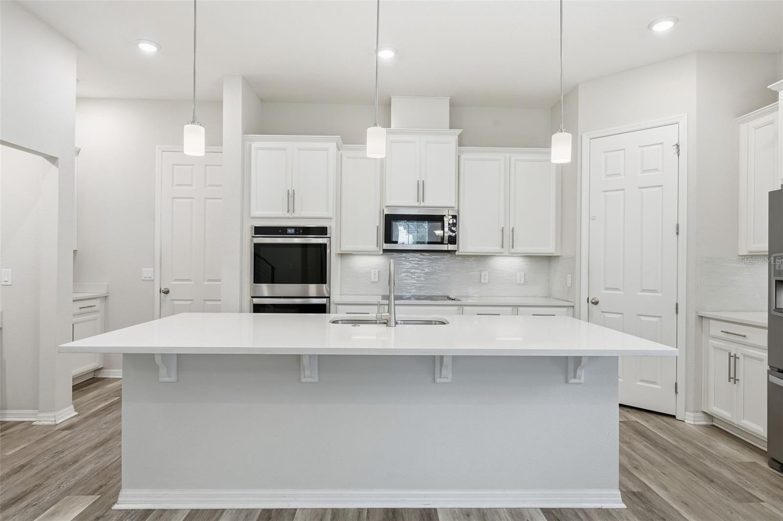 Image 12 of 31 For 14942 Guava Bay Drive
