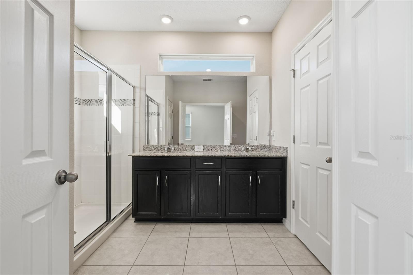 Image 17 of 31 For 14942 Guava Bay Drive