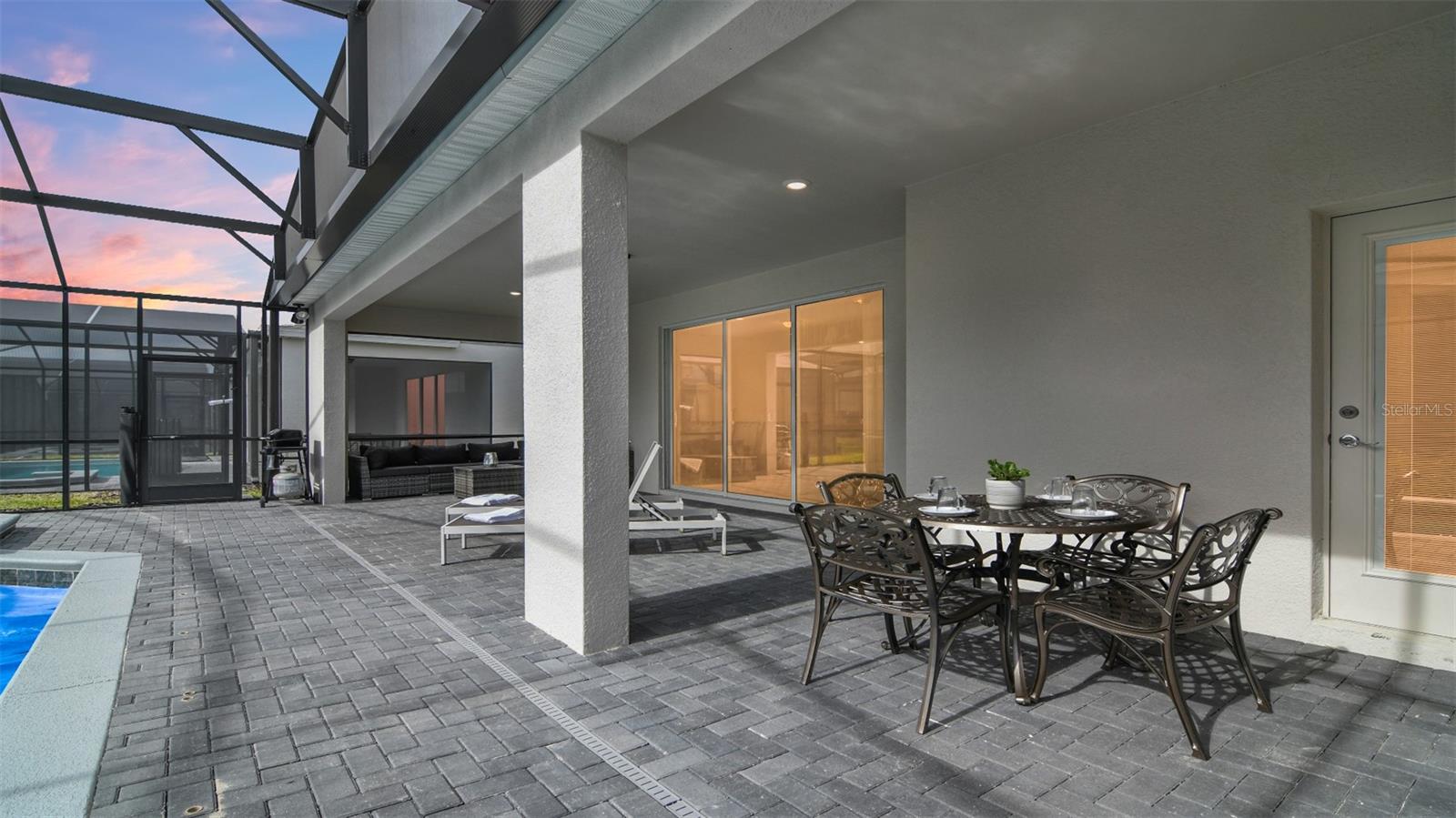 Image 47 of 57 For 3005 Mahalo Drive