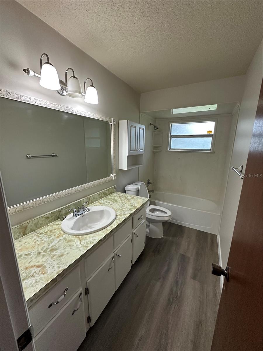 Image 5 of 10 For 103 Marlin Street Nw