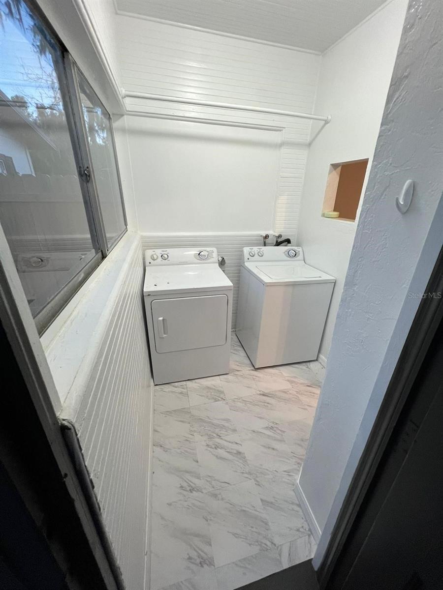 Image 17 of 23 For 221 Julia Avenue A