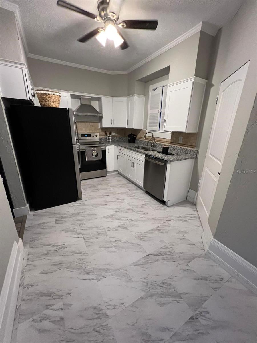 Image 20 of 23 For 221 Julia Avenue A