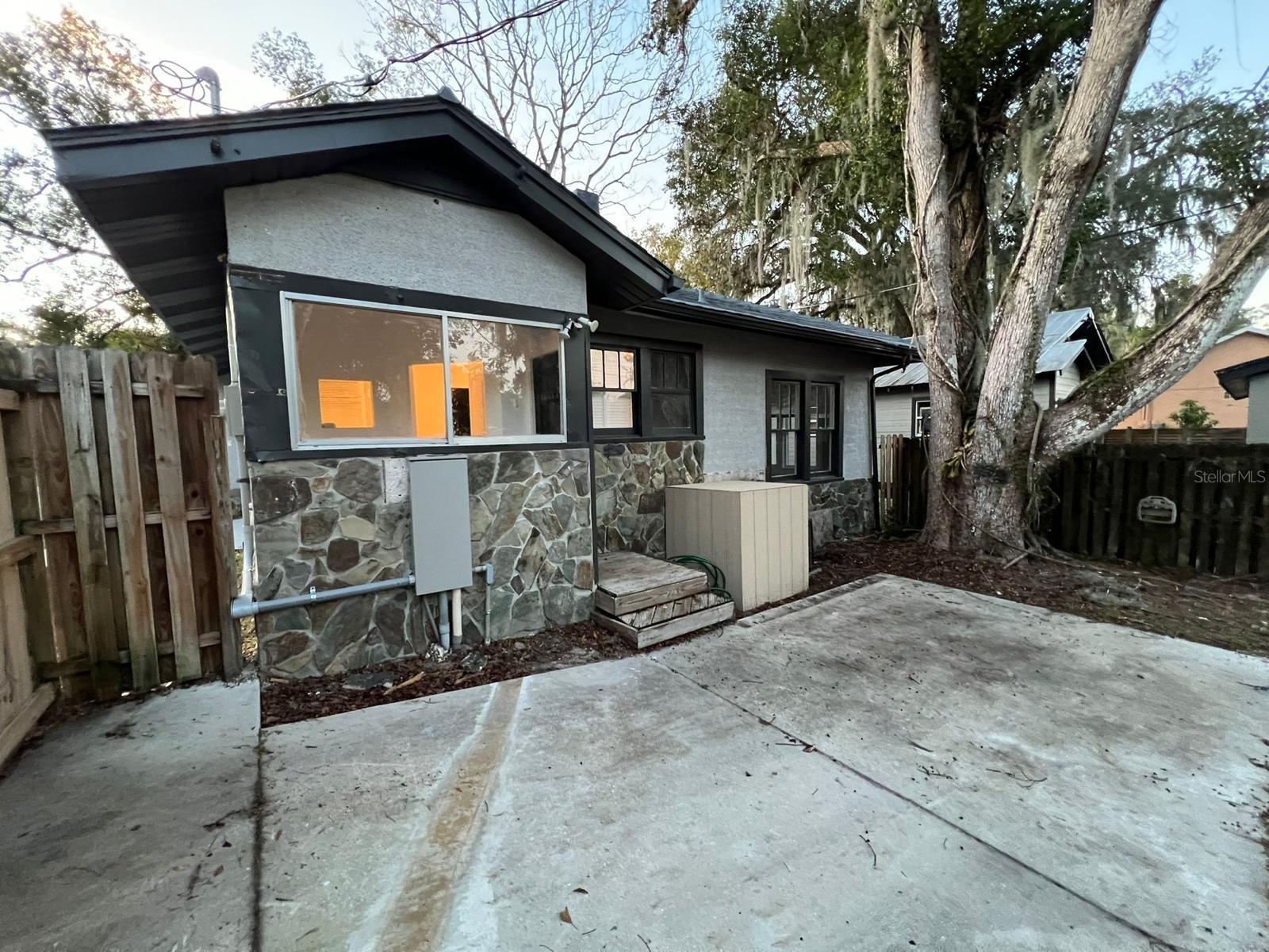 Image 21 of 23 For 221 Julia Avenue A