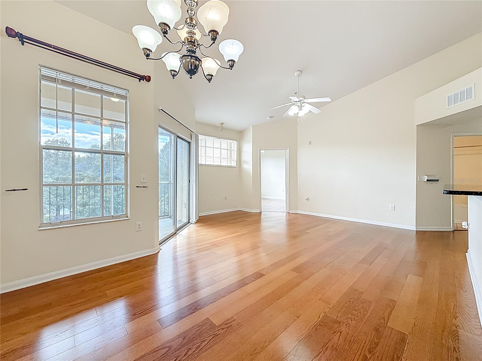 Image 17 of 73 For 5125 Palm Springs Boulevard 12302