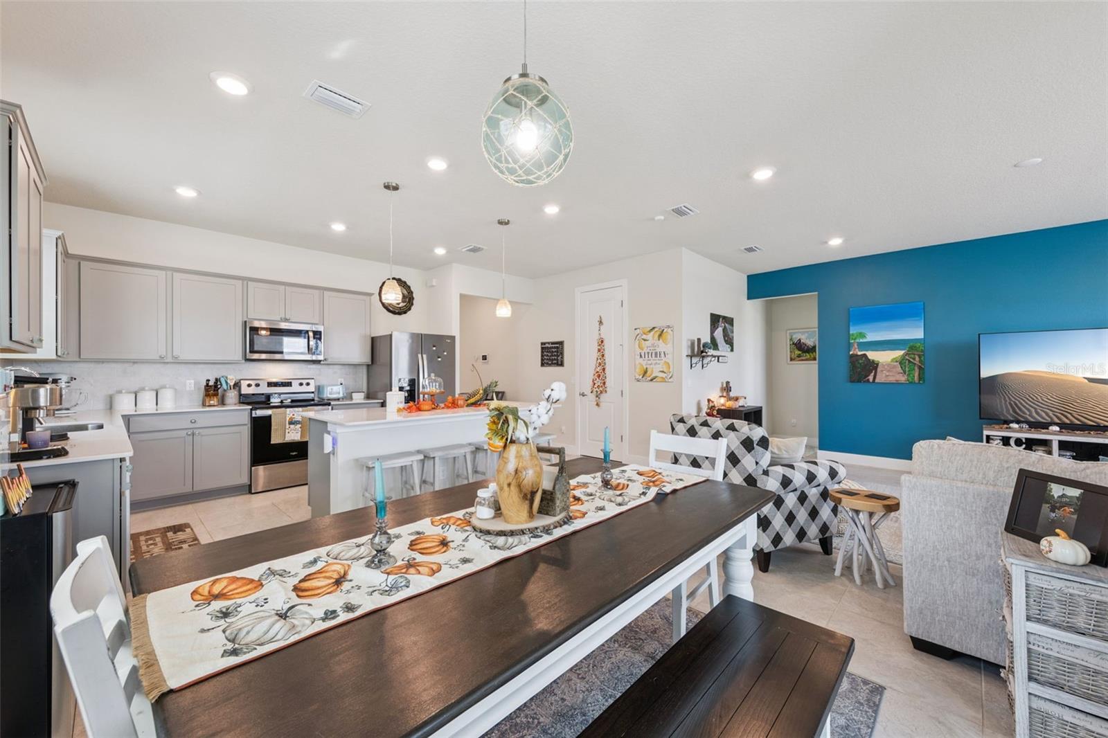 Image 7 of 43 For 6091 Forest Perch Drive