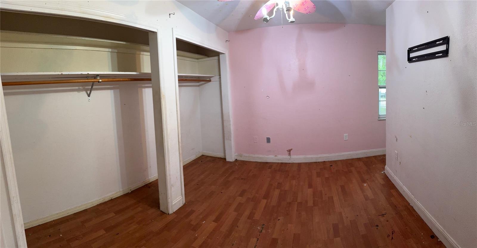 Image 9 of 14 For 566 Lynn Avenue