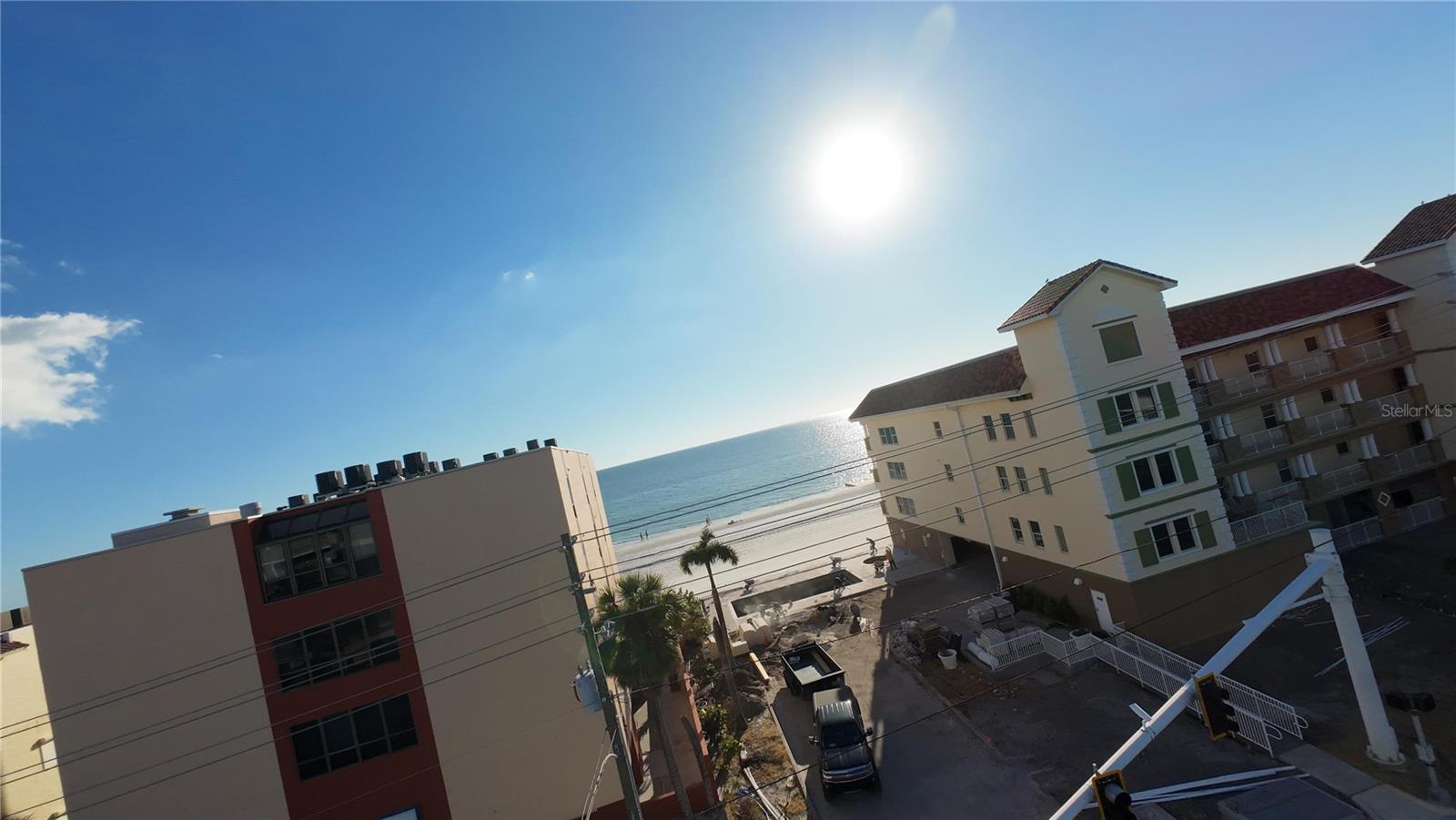 Image 3 of 20 For 13999 Gulf Boulevard 201