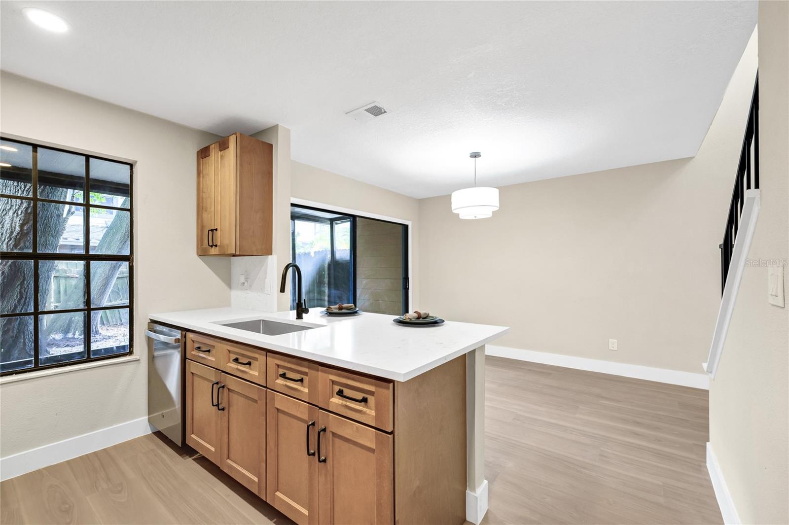 Image 17 of 40 For 2865 Wareham Court