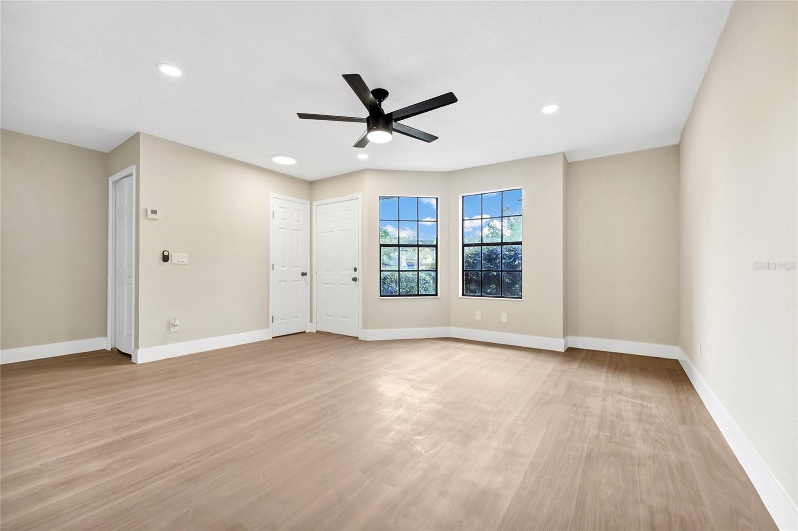 Image 4 of 40 For 2865 Wareham Court