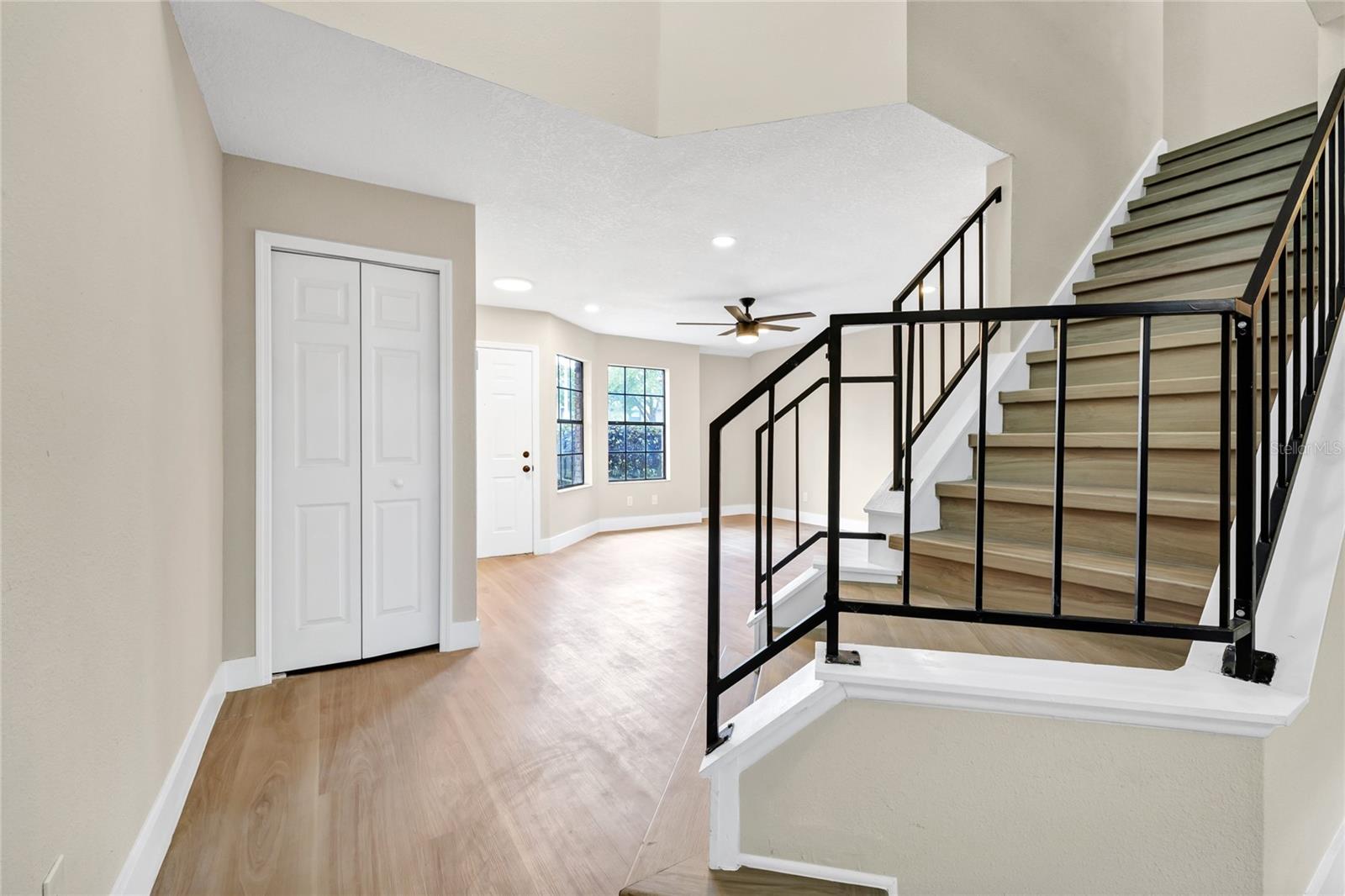 Image 7 of 40 For 2865 Wareham Court