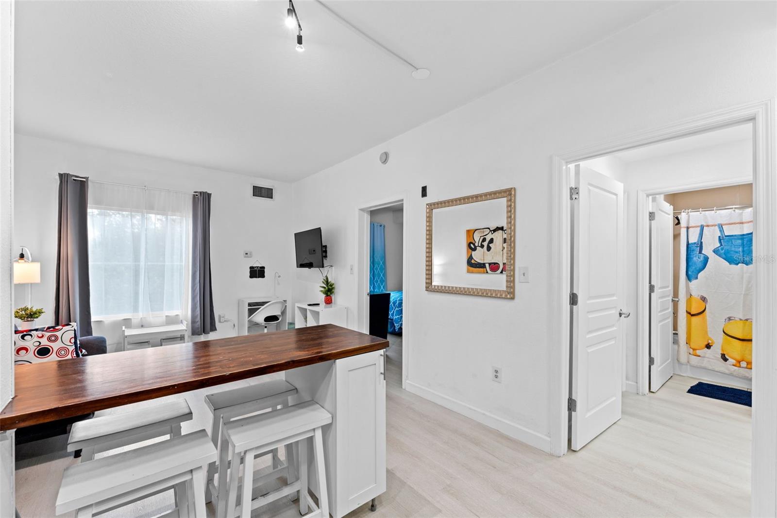 Image 10 of 29 For 8303 Palm Parkway 318