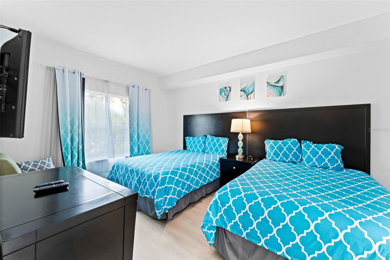 Image 14 of 29 For 8303 Palm Parkway 318