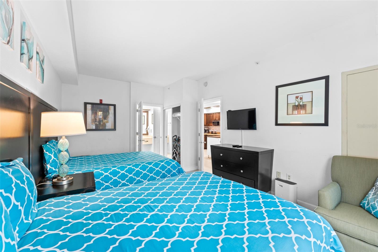Image 16 of 29 For 8303 Palm Parkway 318