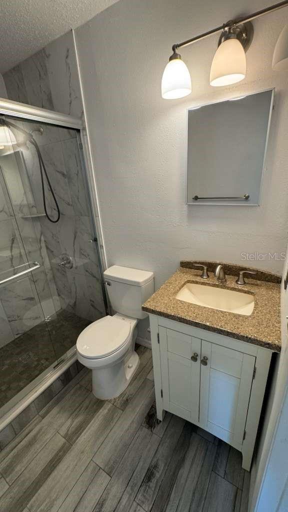 Image 13 of 21 For 545 Oak Drive