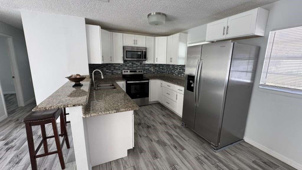 Image 7 of 21 For 545 Oak Drive